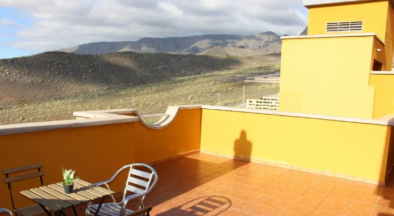 Holiday Home With A Serene Ocean And Mountain View Costa Adeje  Apartamento
