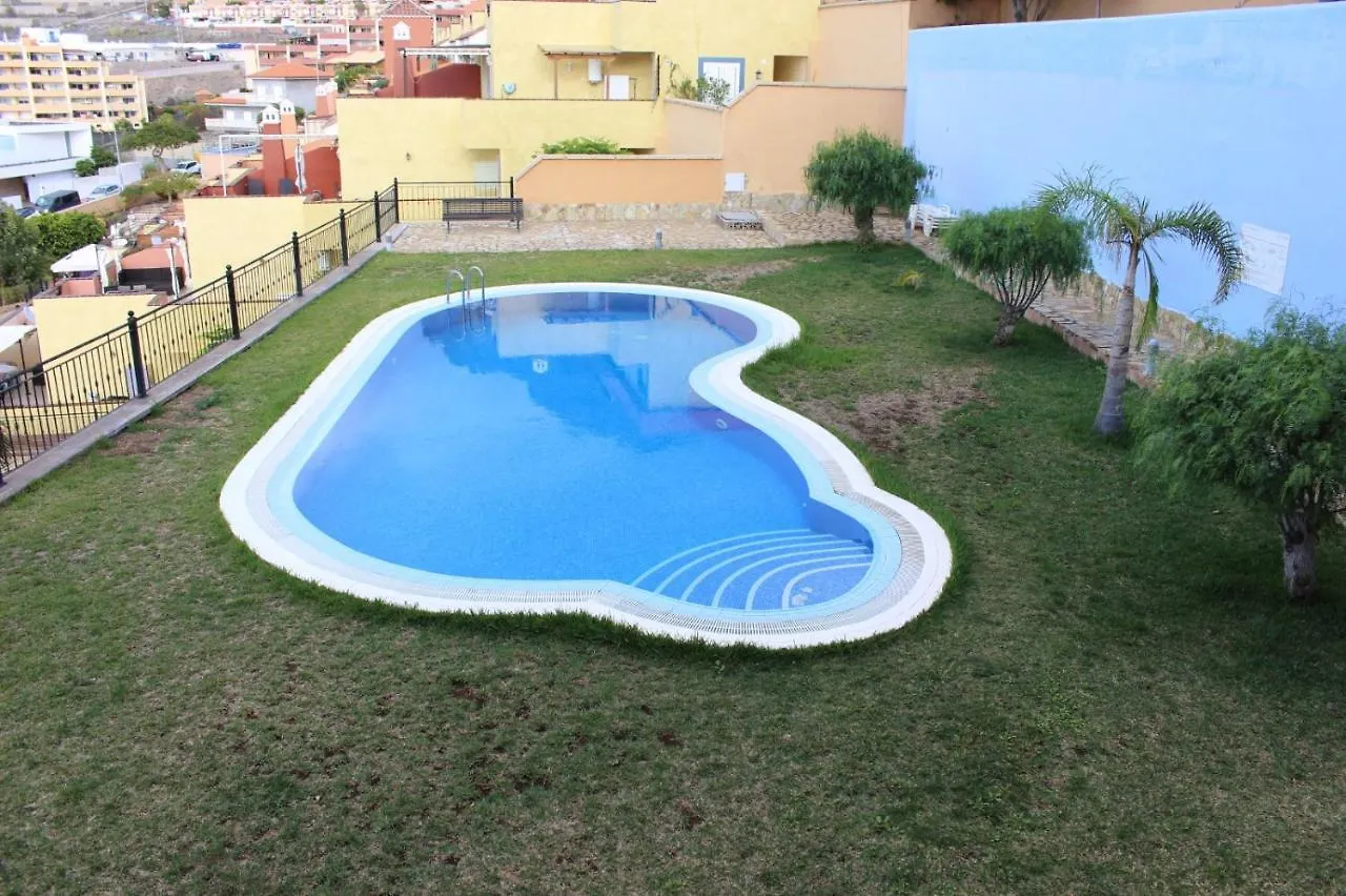 Holiday Home With A Serene Ocean And Mountain View Costa Adeje  Apartamento
