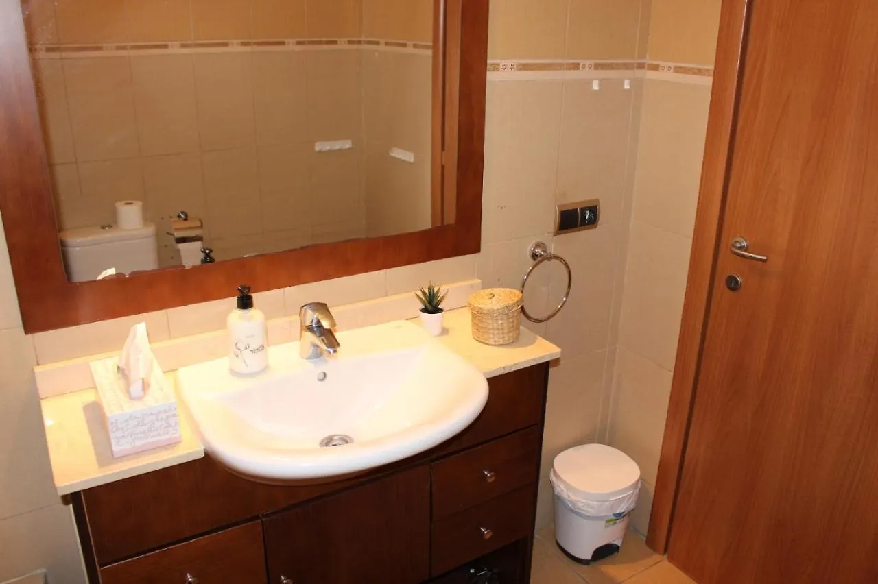 Holiday Home With A Serene Ocean And Mountain View Costa Adeje  Appartement Costa Adeje (Tenerife)